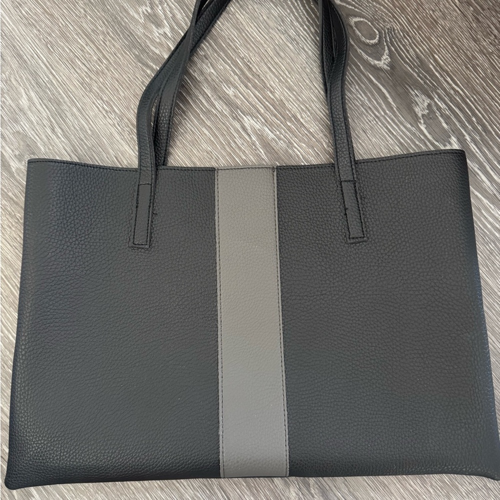 Vince Camuto Bag - Picture 2 of 4
